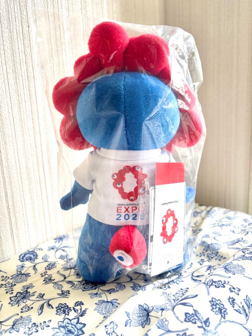 【希少】立つミャクミャク ぬいぐるみ【レア】