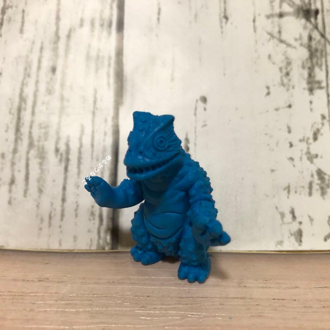 怪獣消しゴム レア 12弾 ピーター フィギュア ウルトラマン