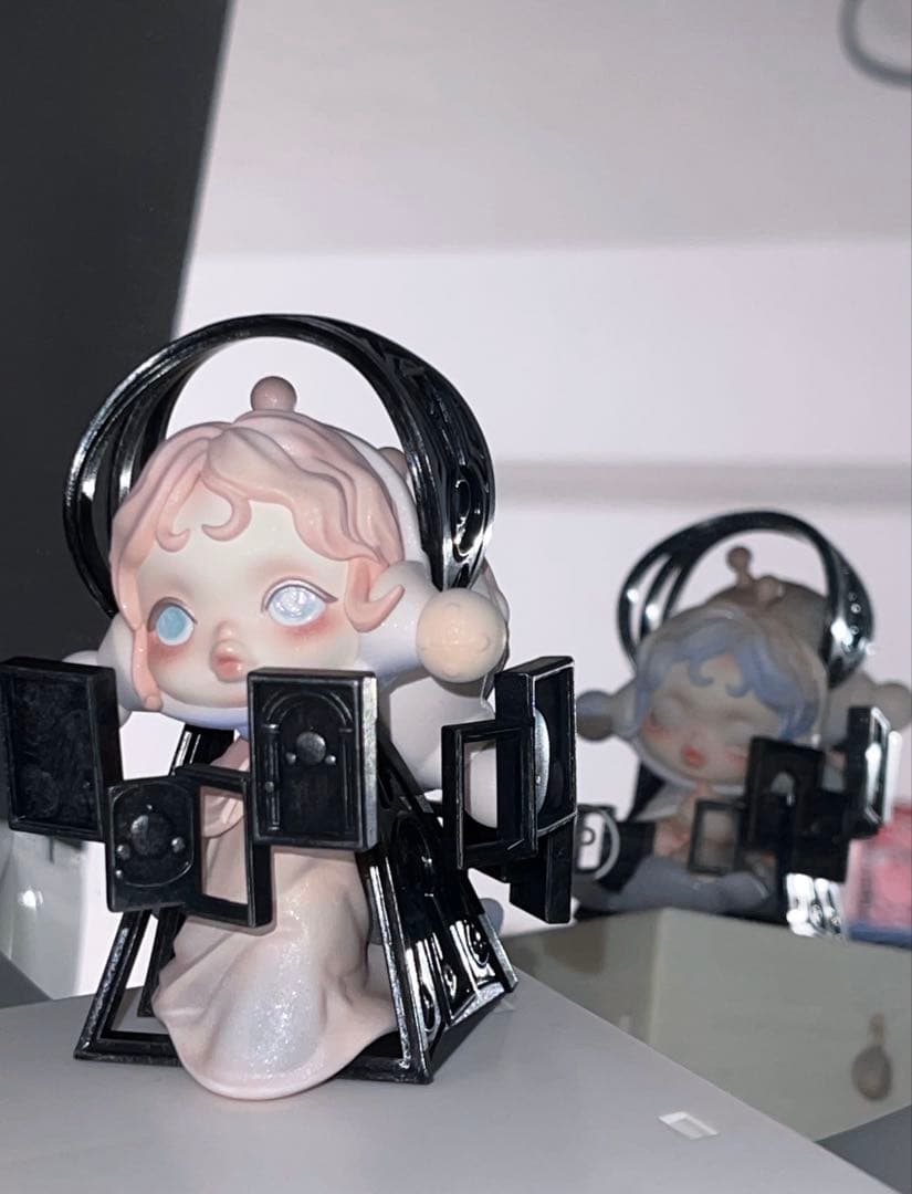 POPMART スカルパンダ　The Paradoxシリーズ