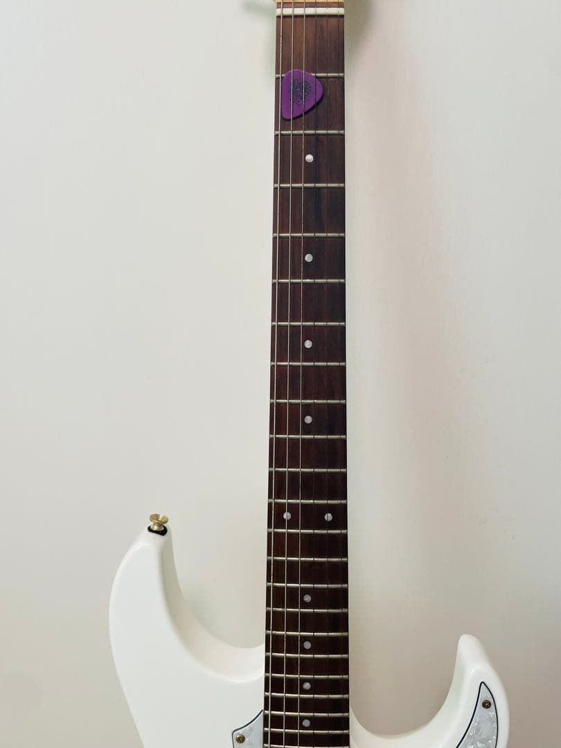 GrassRoots G-SN-45DX  White 白エレキギター