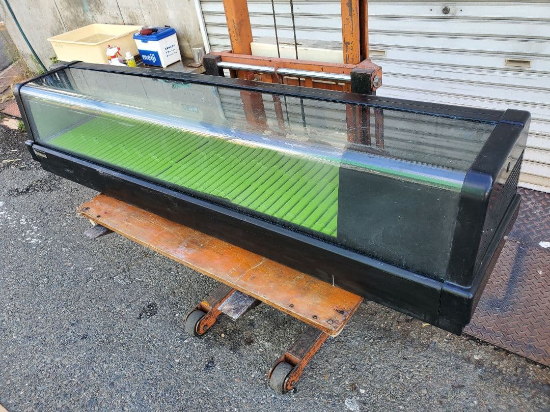 大和冷機 ダイワ 恒温高湿ネタケース DN511H-R