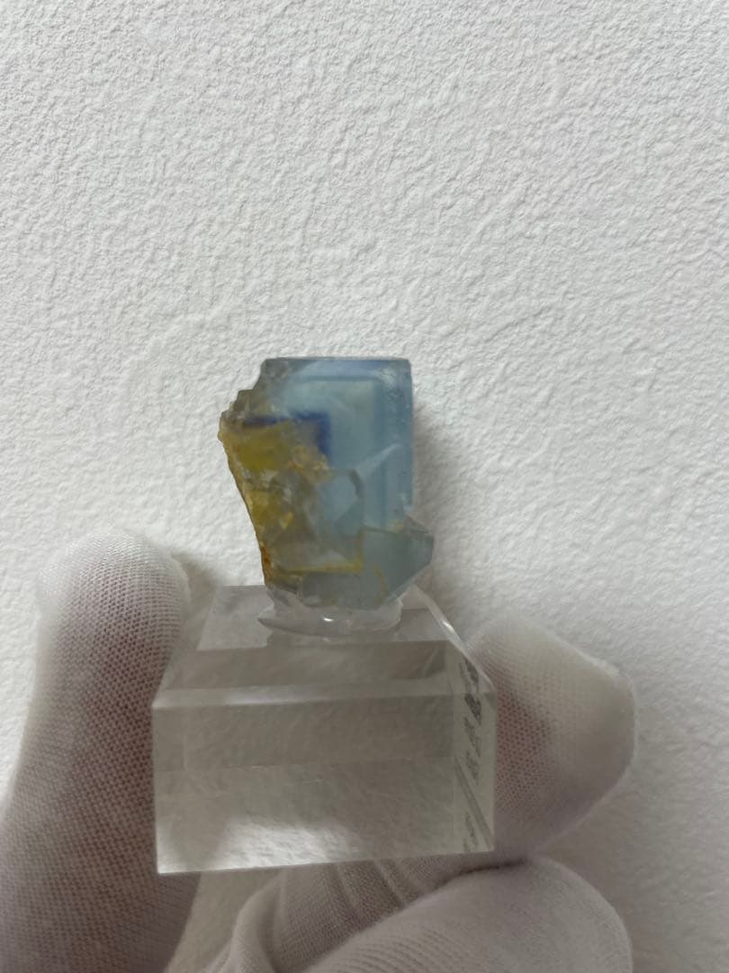 フランス産La Barreフローライト　鉱物標本