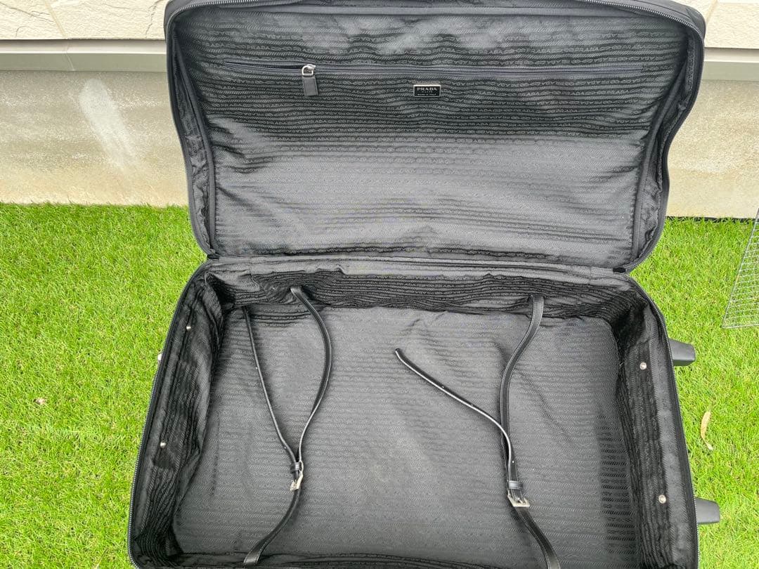 PRADA プラダ　キャリーケース