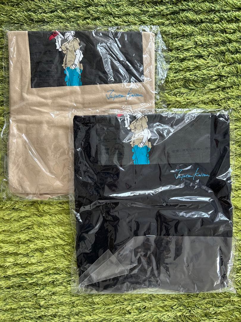 呪術廻戦　五条悟　Tシャツ　Sサイズ　2枚セット　ベージュ＆ブラック