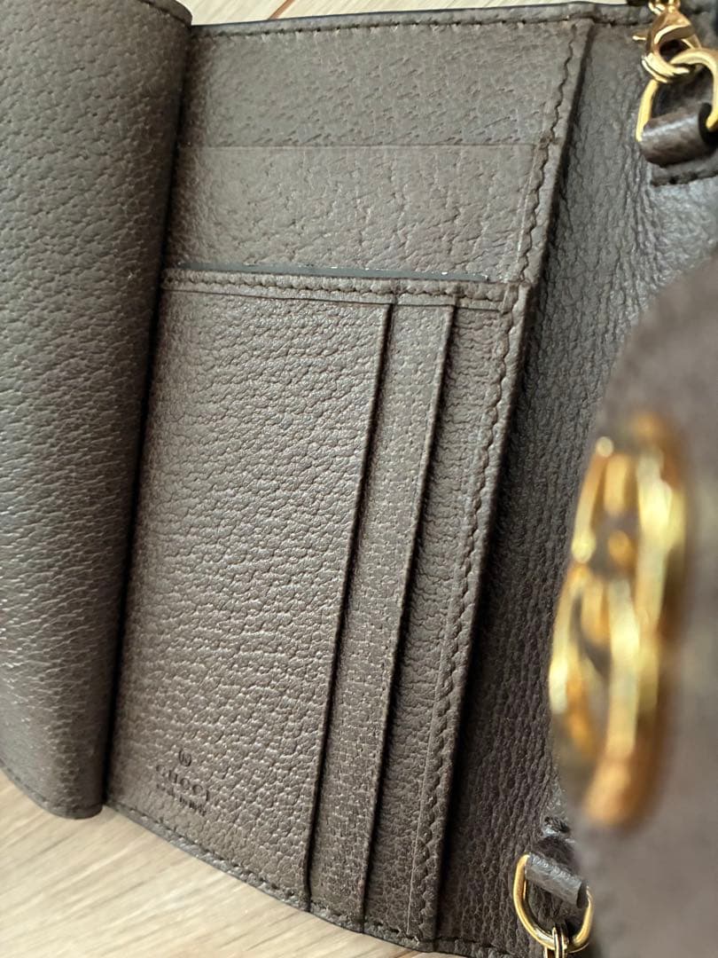 GUCCI iPhone SE/7/8 手帳型ショルダーケース