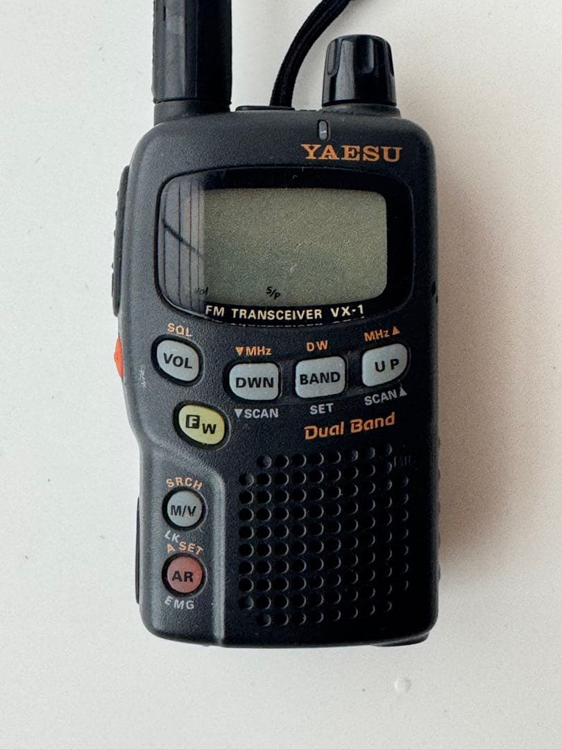 YAESU VX-1 VHF/UHF Dual Band FMトランシーバー