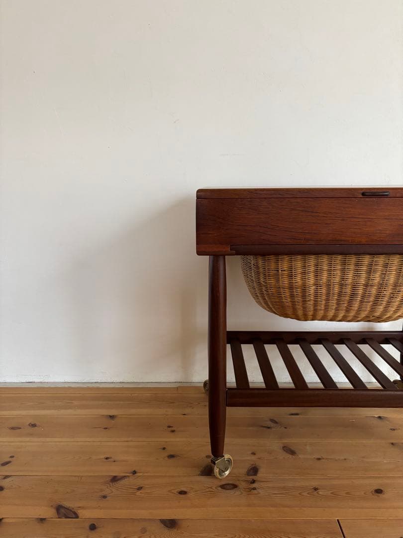 Ejvind A Johanneson/ アイヴァンAヨハンソンソーイングワゴン