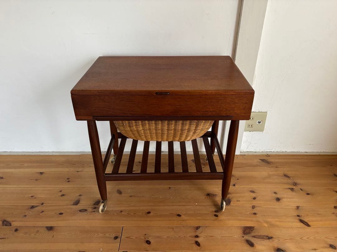 Ejvind A Johanneson/ アイヴァンAヨハンソンソーイングワゴン