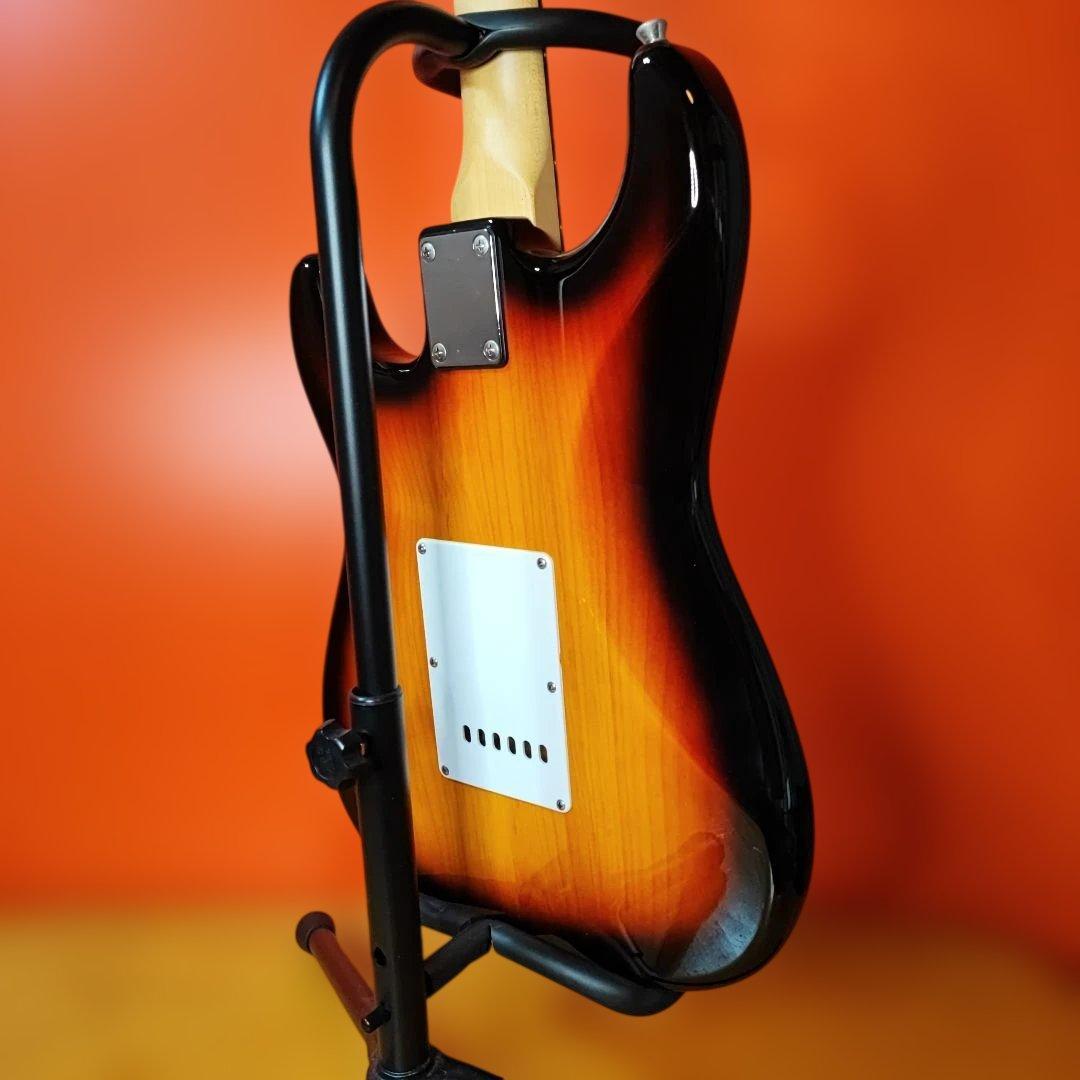 Bacchus　エレキギター　ケース付