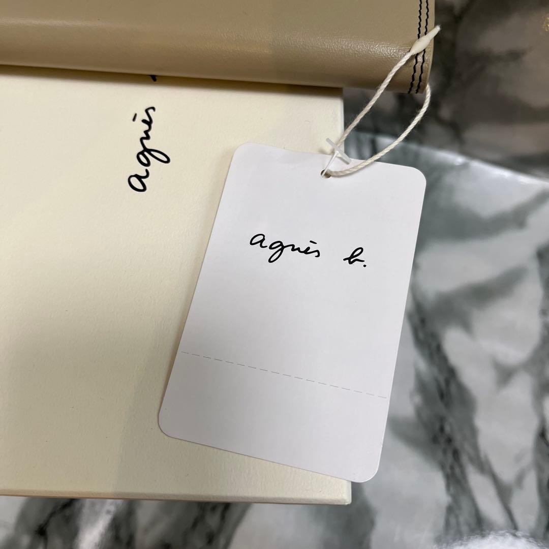 【新品未使用】agnès b. ベージュ 二つ折り財布　カードケース