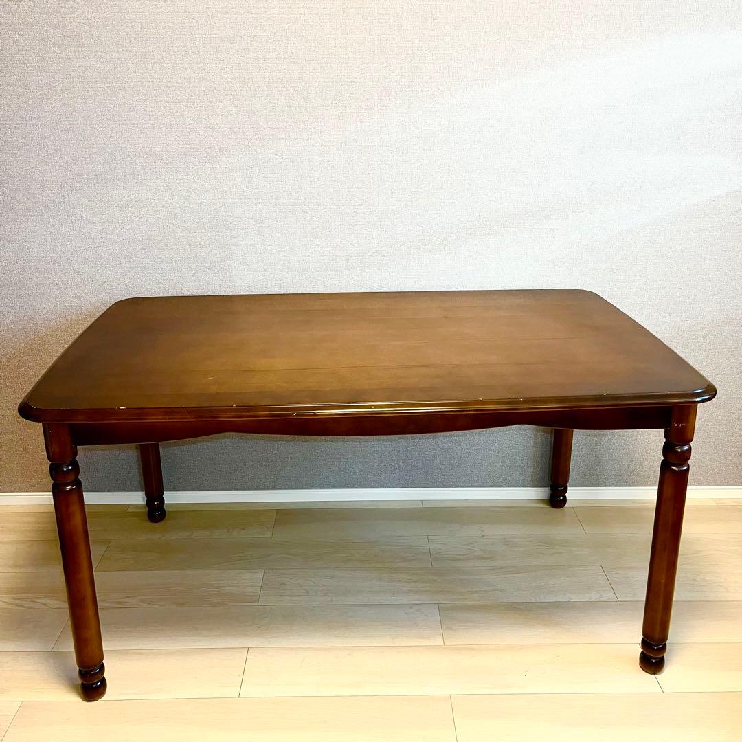 カリモク コロニアル ダイニングテーブル ウォールナット　テーブルのみ 4人向け