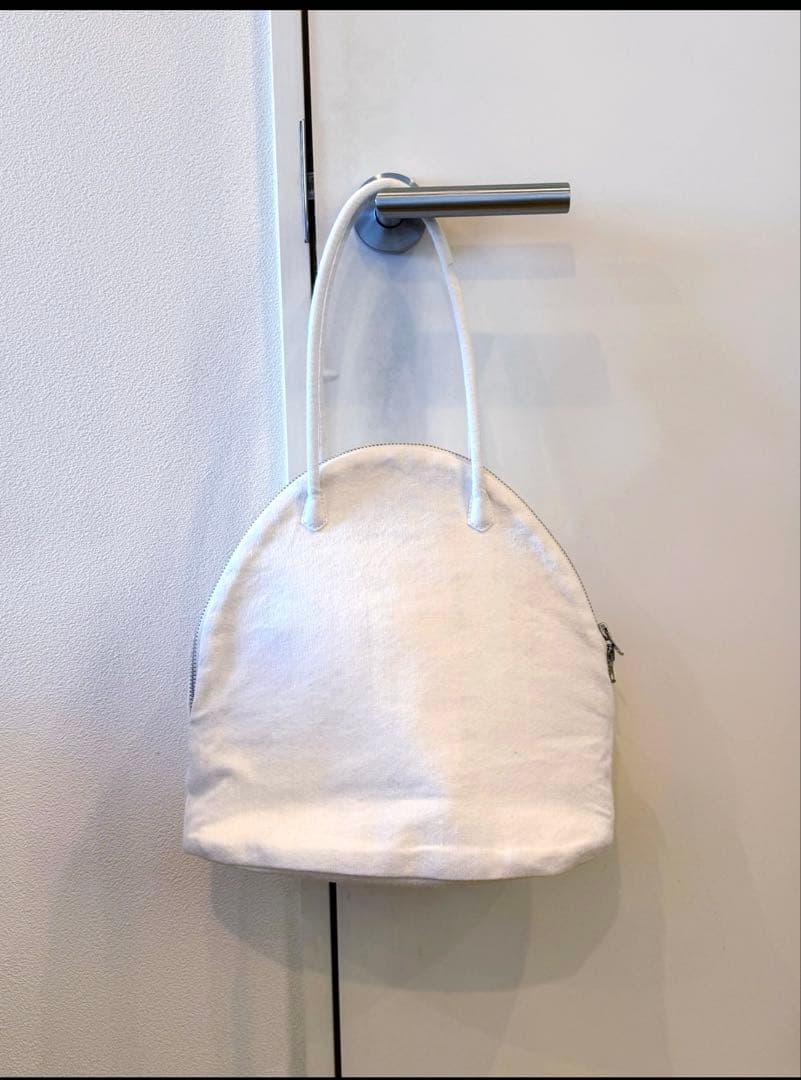 MARTAU. （マルト）shell bag