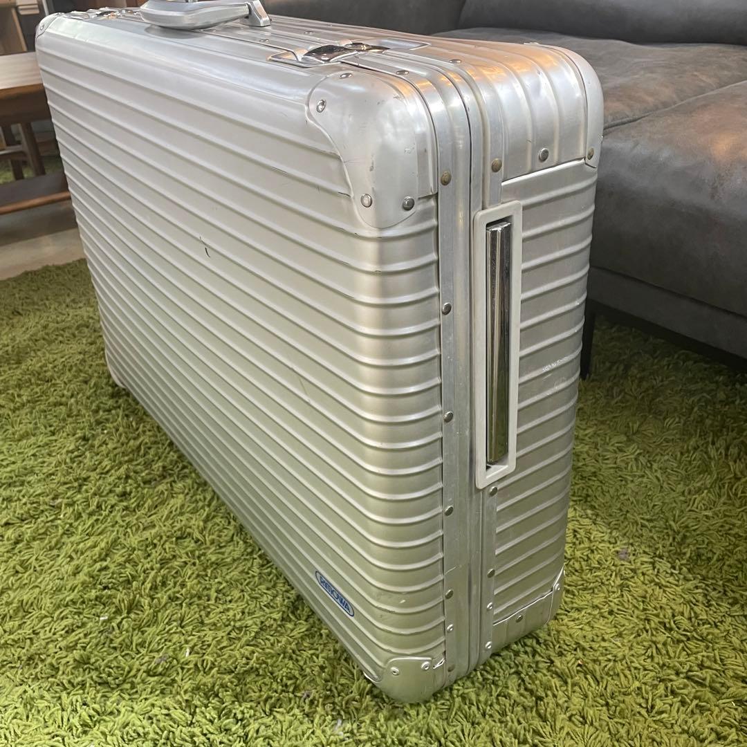 【リモワ】RIMOWA 希少　トパーズ　スーツケース　二輪使用　青ロゴ！