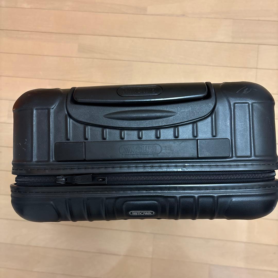 リモワサルサ　2輪　機内持ち込みサイズ