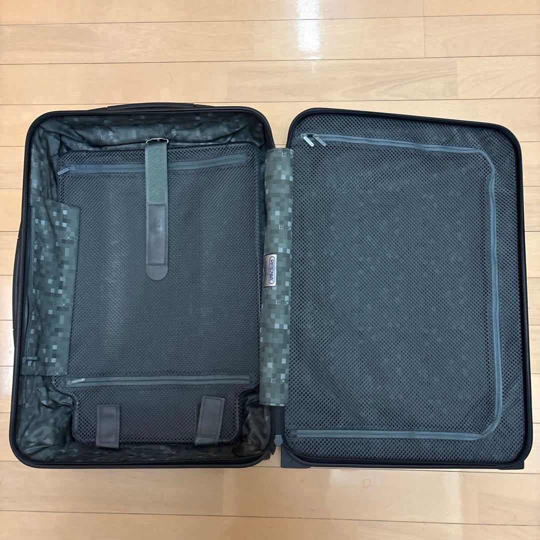 リモワサルサ　2輪　機内持ち込みサイズ