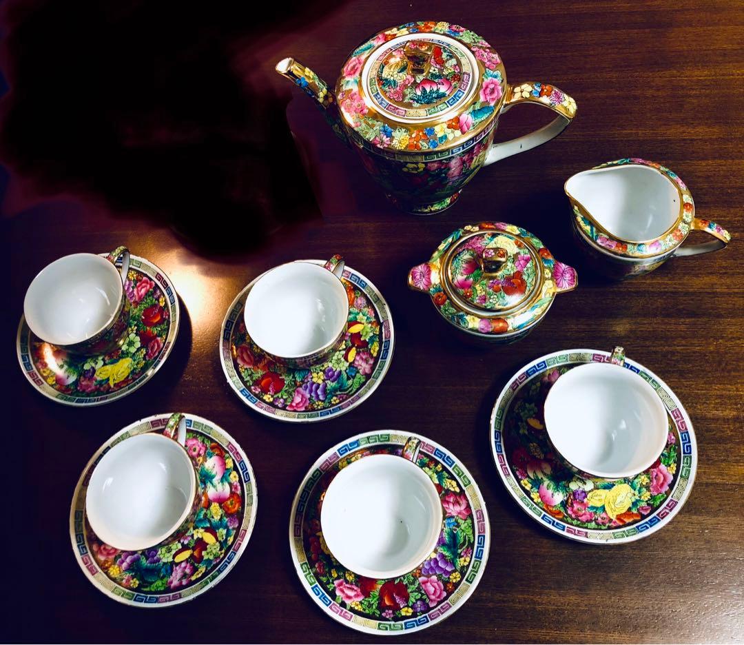 中国景徳鎮　 十錦手　金地粉彩万華不落地　ティーセット