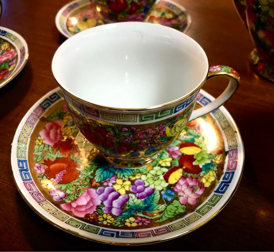 中国景徳鎮　 十錦手　金地粉彩万華不落地　ティーセット