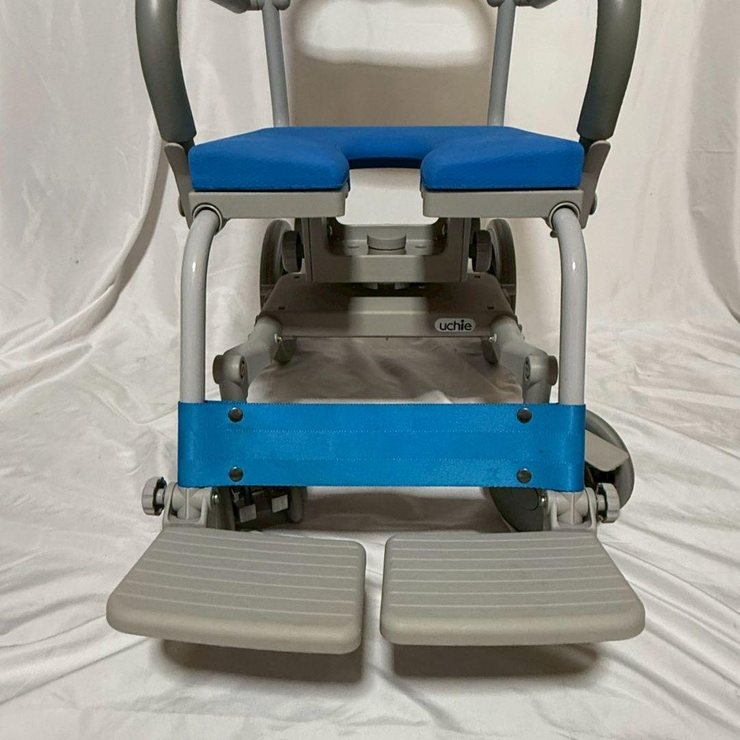 シャワーキャリー　入浴用車イス　 ウチエ社製　UD型　ブレーキ付き　uchie