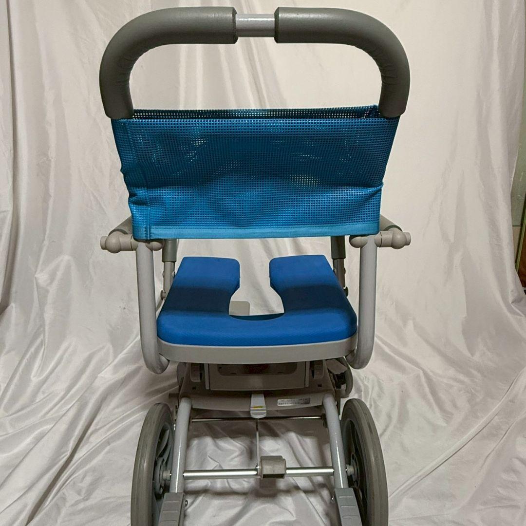 シャワーキャリー　入浴用車イス　 ウチエ社製　UD型　ブレーキ付き　uchie