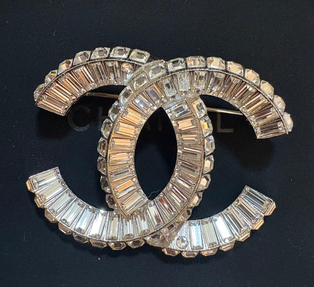CHANEL ダブルCロゴ ブローチ