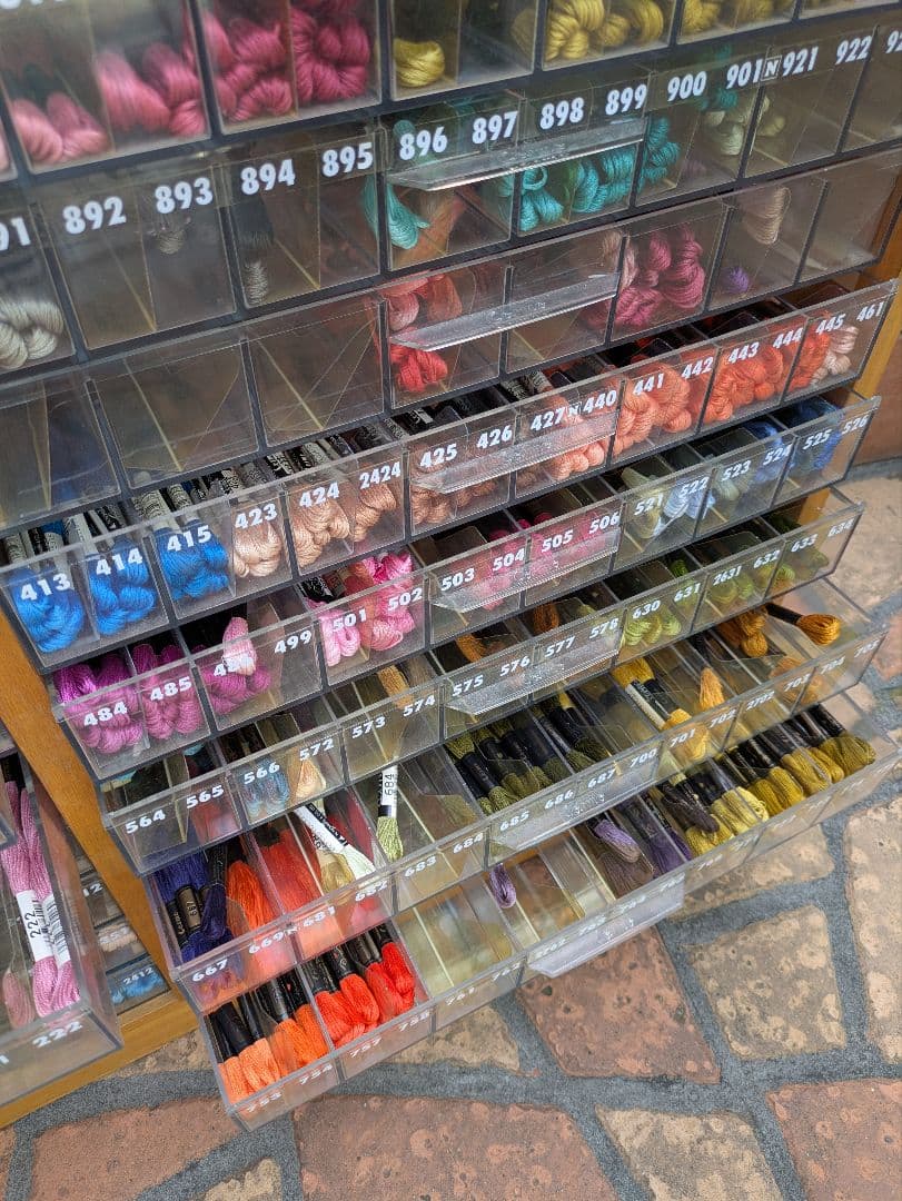 Cosmo 収納 什器 収納棚 店舗用什器 刺繍 刺繍糸 レトロ