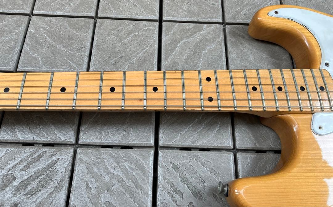 Aria pro Ⅱ ストラトキャスター ラージヘッド SSH Nカラー