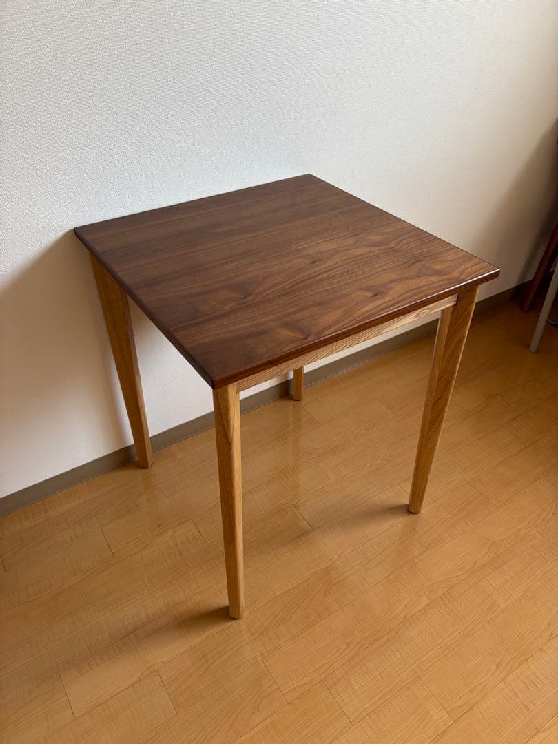 ダイニングテーブルw600 d600 h700 カフェテーブル　コンパクト