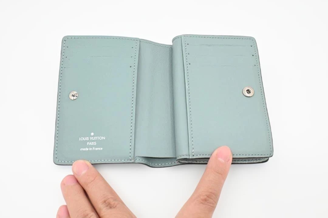 【極美品】Louis Vuitton 　ヴィトン　マヒナ　ポルトフォイユ・クレア