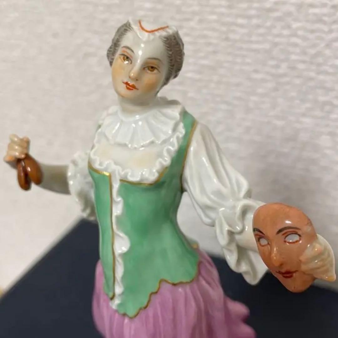 ＊ケンドラー＊コロンビーヌ＊高さ１４cm・左手の一部に綺麗な修復あり・マイセン・