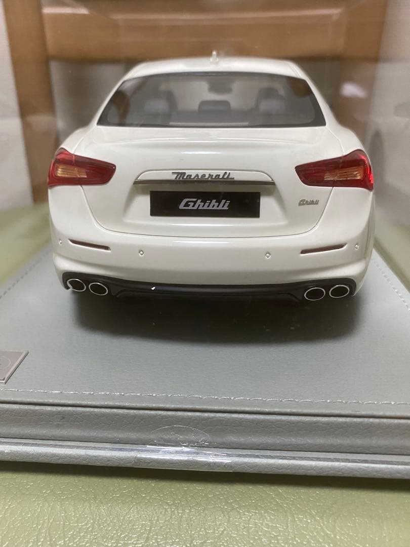 マセラティ　ギブリ　ミニカー