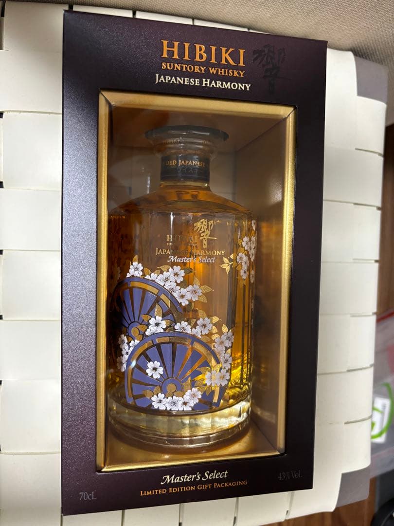 ★新品未開封★海外限定　サントリー　響　マスターズセレクト　意匠ボトル