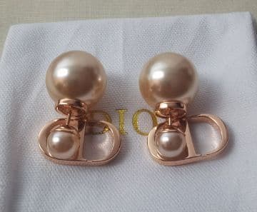 美品 Dior CD パール ピアス ベビーピンク