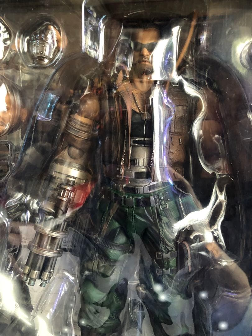 プレイアーツ改　ファイナルファンタジー VII エアリス 、バレット、ティファ