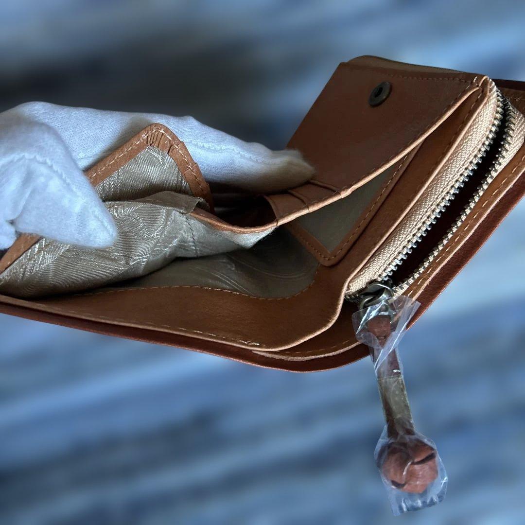 新品Dakota ブラウン 二つ折り牛革財布お勧め