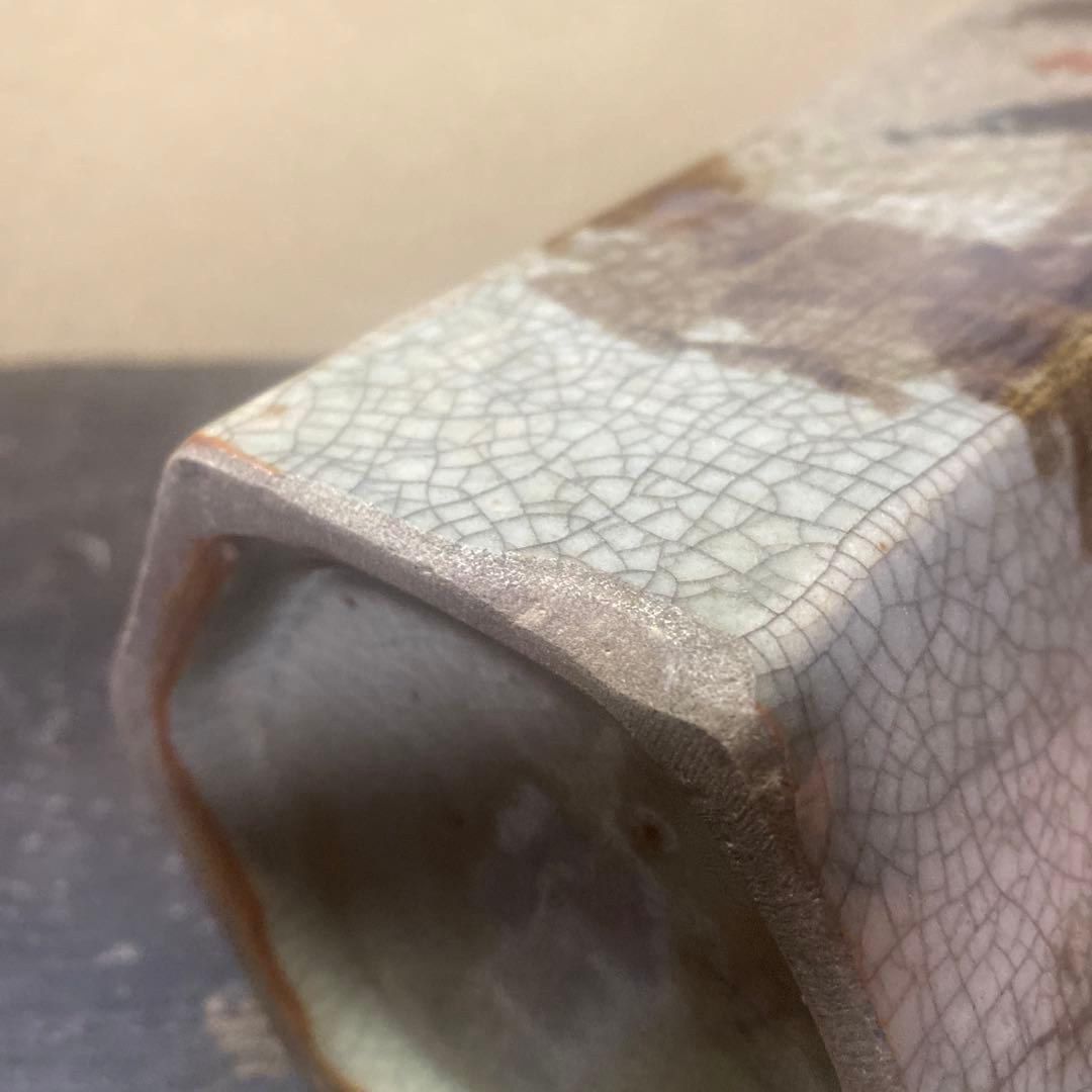 中国古玩　青磁ヒビ焼面取り花瓶【中】