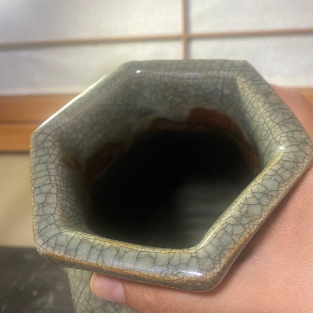 中国古玩　青磁ヒビ焼面取り花瓶【中】