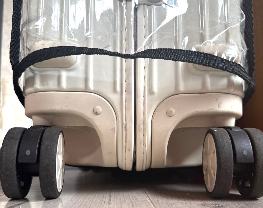 リモワ　サルサ　ユナイテッドアローズ別注　エクリュ　63L 4輪　美品