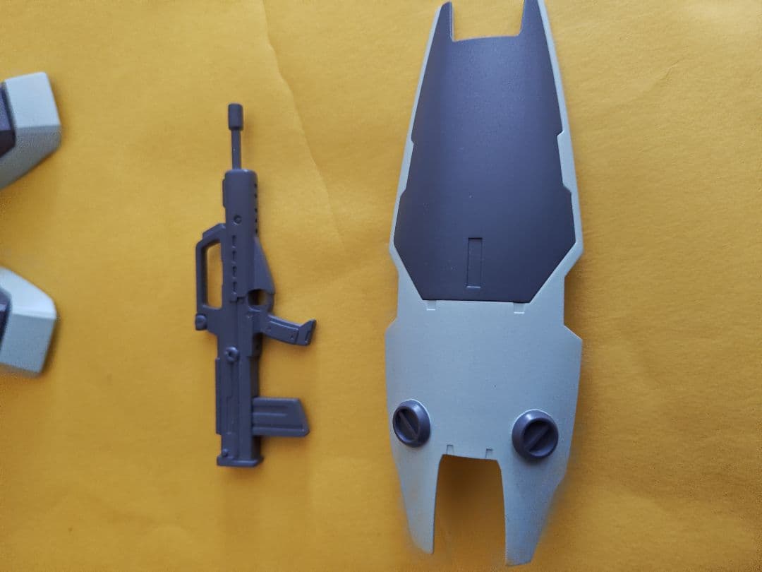 MG　RGM-79N ジム・カスタム　塗装済完成品