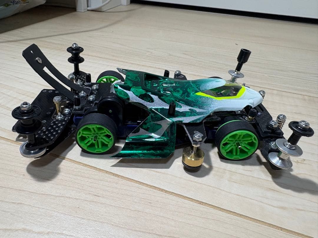 サンダーショット　VZシャーシ　ミニ四駆　完成品　タミヤ純正　フローティングギア