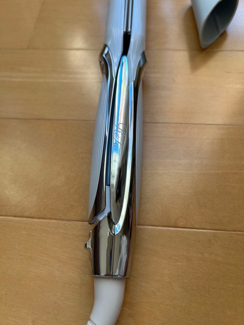 リファ ストレートアイロンプロ