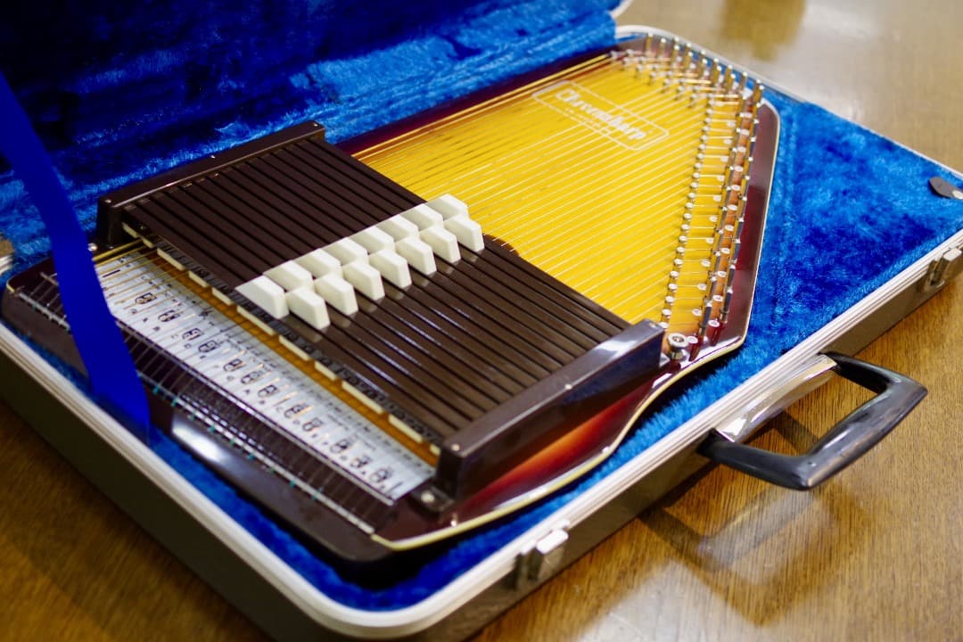 TOKAI GAKKIクロマハープCH-2S（教本、ハードケース付）