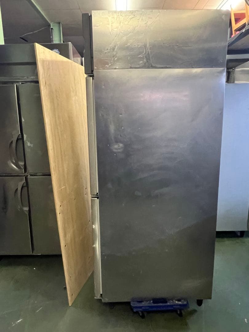 2013年 ホシザキ縦型恒温高湿庫