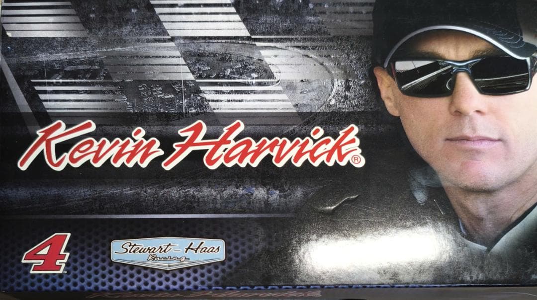 未使用　Kevin Harvick ダイキャストカー 1:24