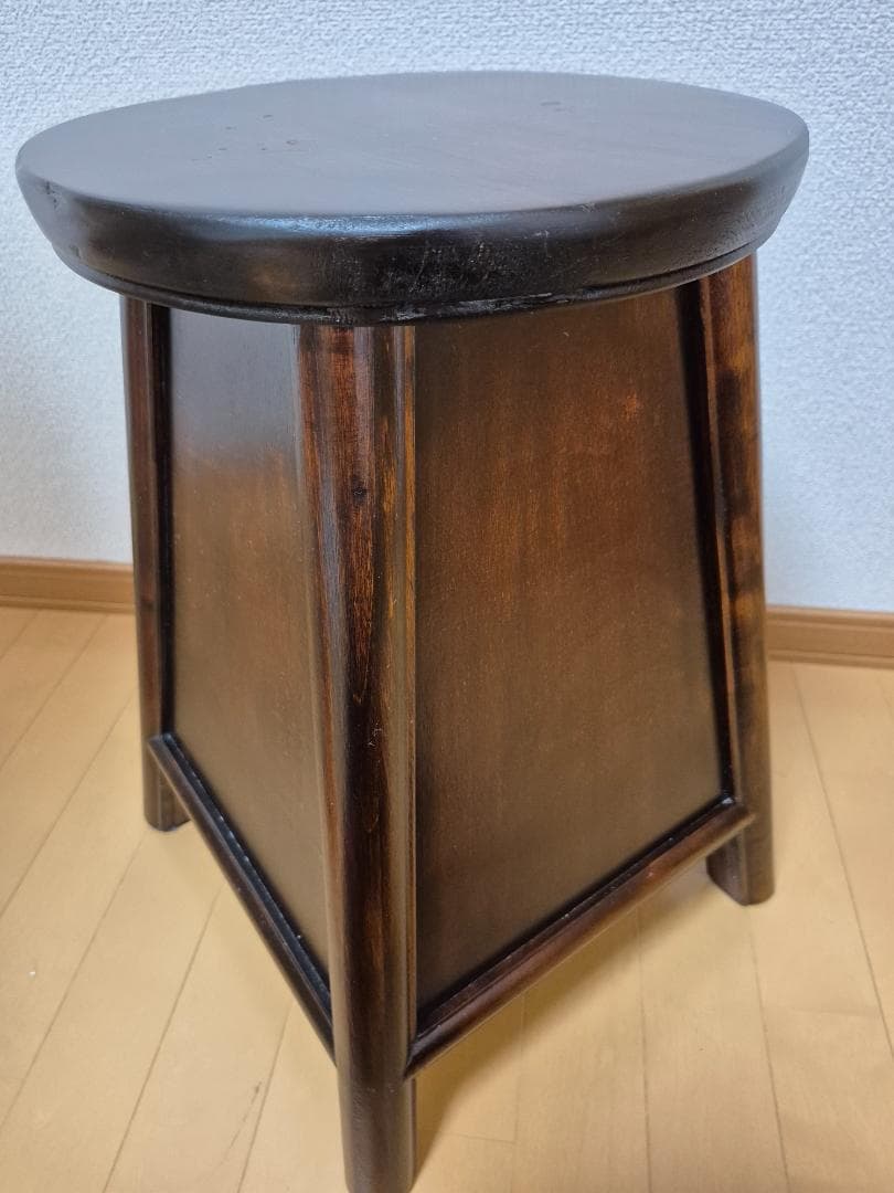 アンティーク　木製サイドテーブル 3段引出し ダークブラウン