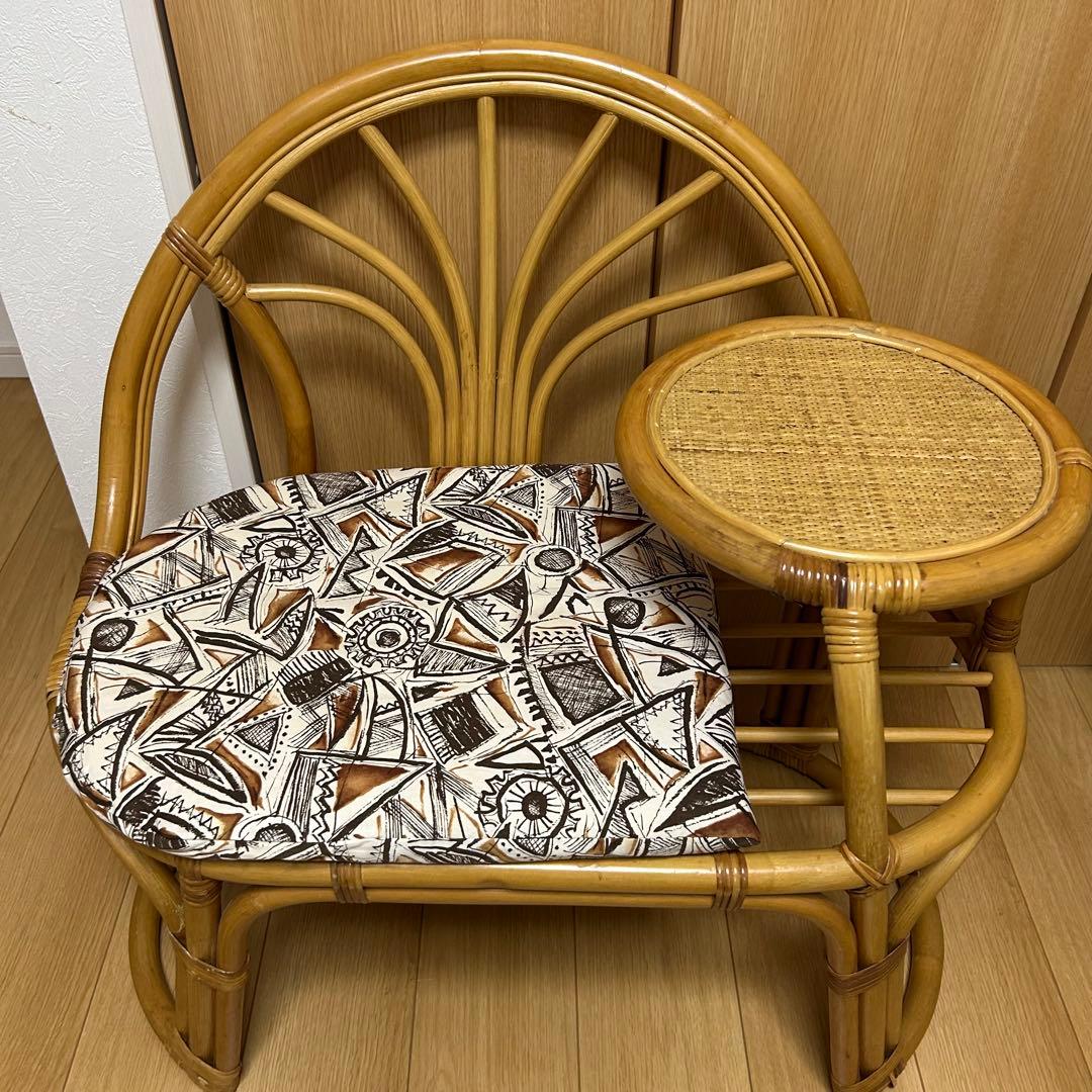 ラタン 椅子　サイドテーブル付き テレフォンベンチ 籐