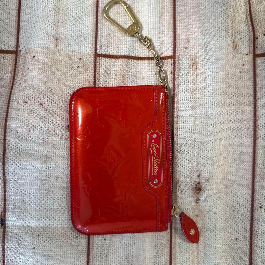 Louis Vuitton レッド ケース