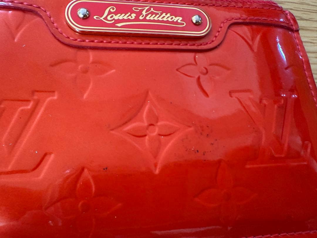 Louis Vuitton レッド ケース