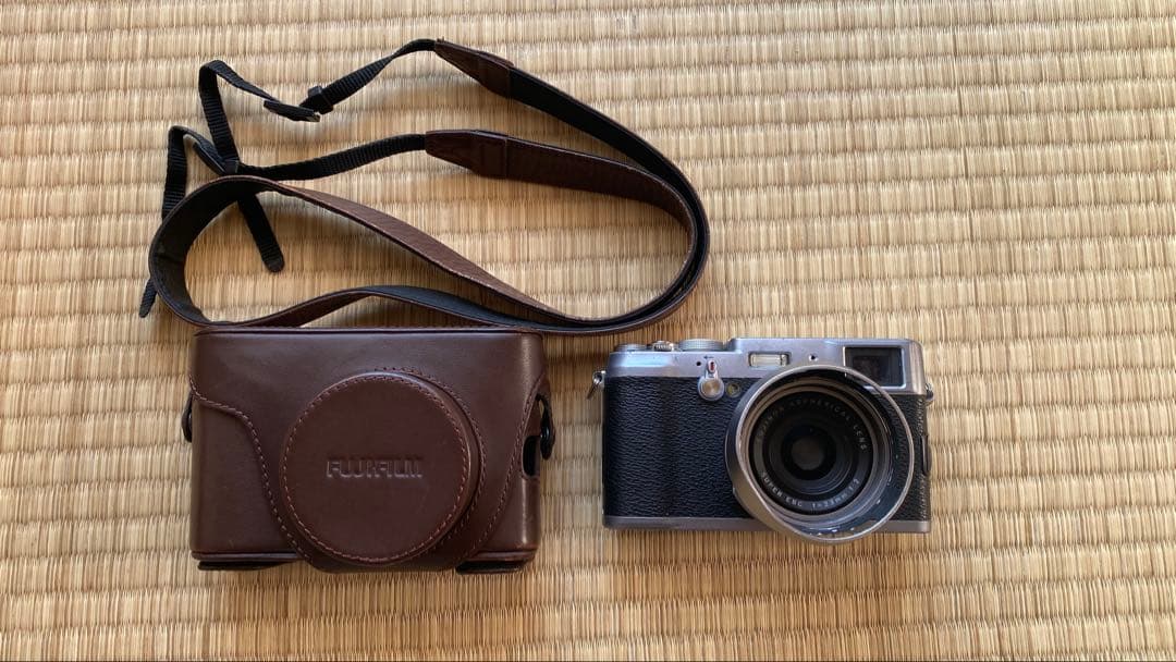 Fujifilm X100 中古　レンジファインダーカメラ 23mm F2