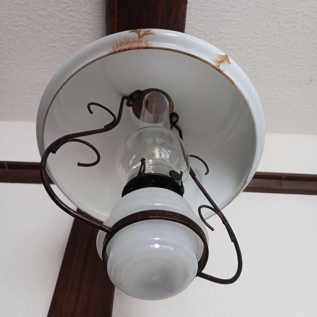 アンティークオイルランプ　　ミルクホワイト