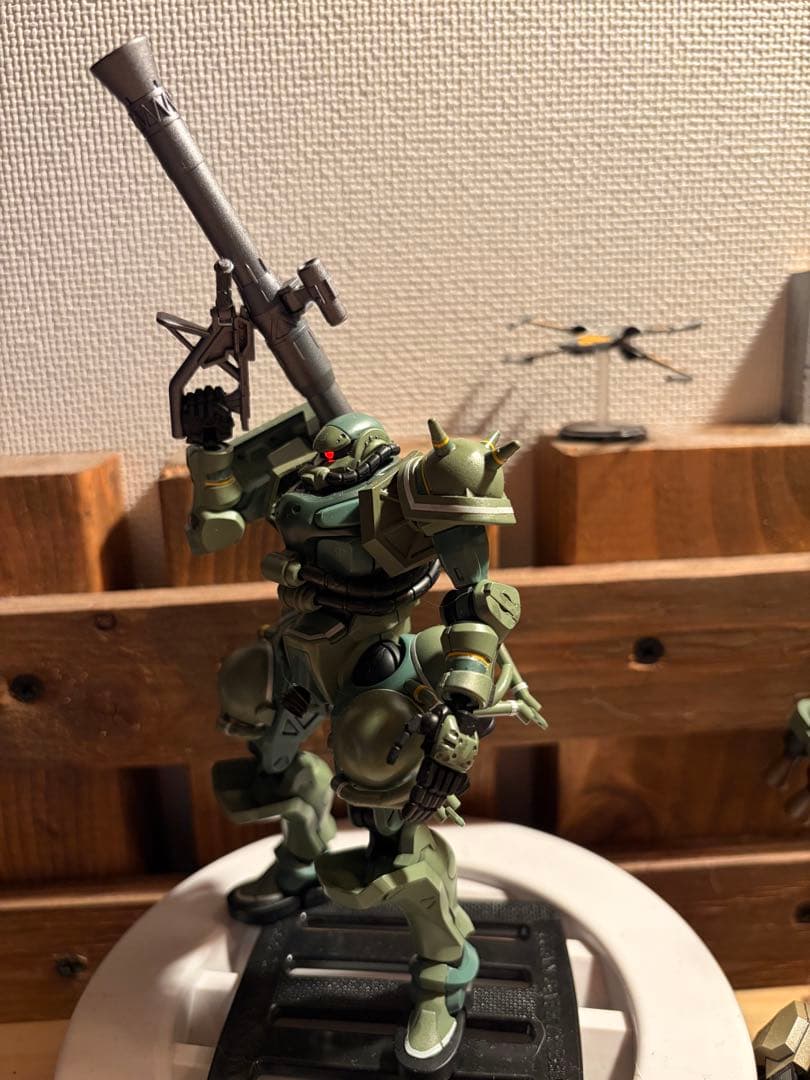 HG 1/144 GQザク 全塗装+LED仕様